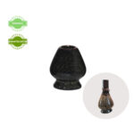 Kusenaoshi soporte cerámico negro con detalles dorados para batidor de matcha - Yatta