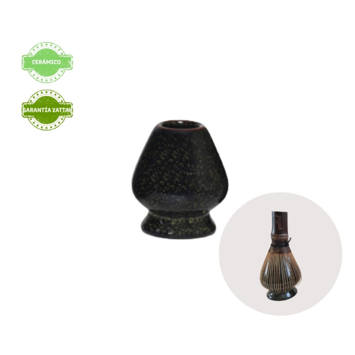 Kusenaoshi soporte cerámico negro con detalles dorados para batidor de matcha - Yatta